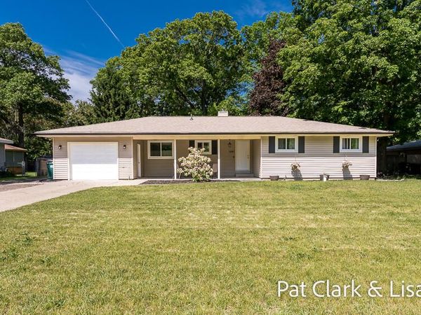 1297 Joslyn Road, Muskegon, MI 49445