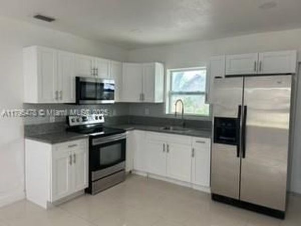 Unit 14940, Miami, FL 33161