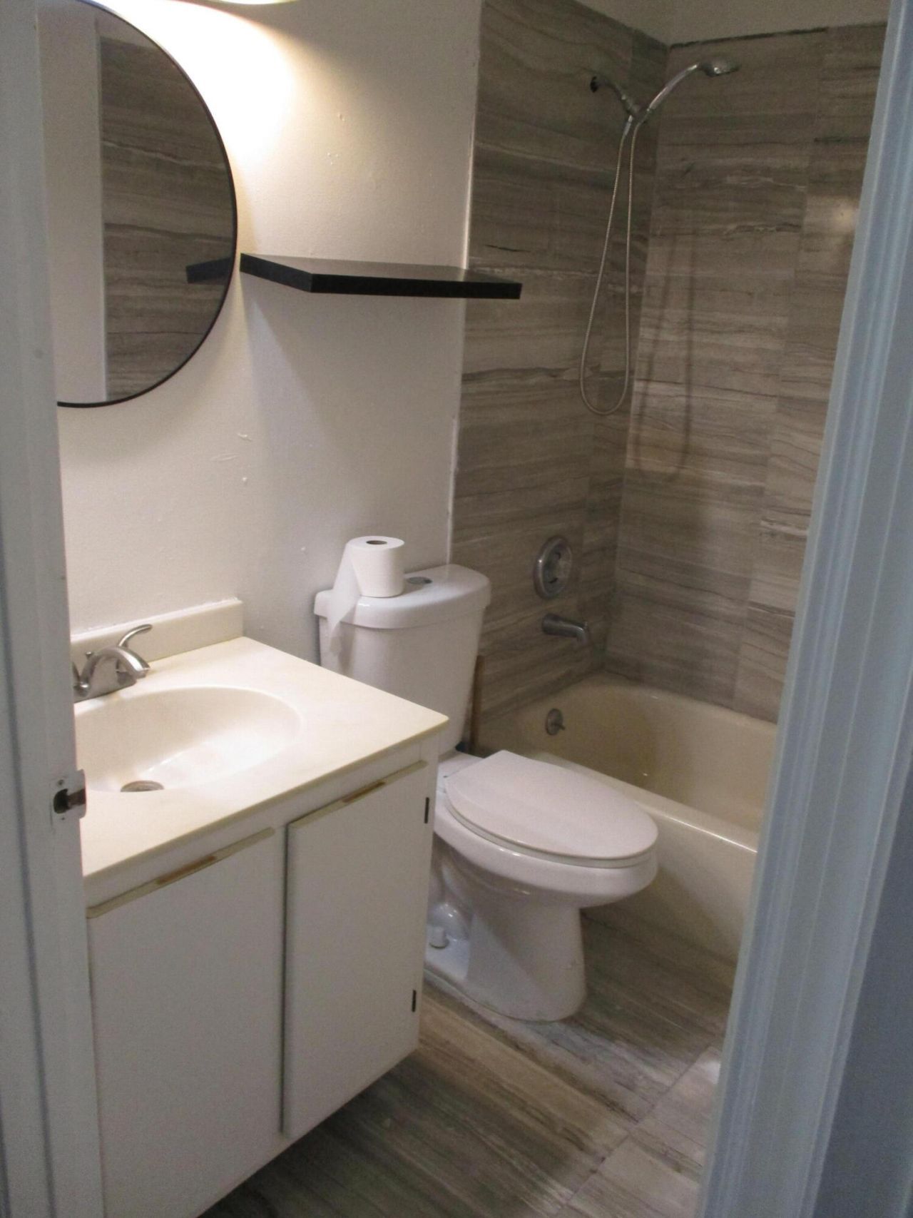 6751 N University Drive, Unit 320, Tamarac, FL 33321 Photo