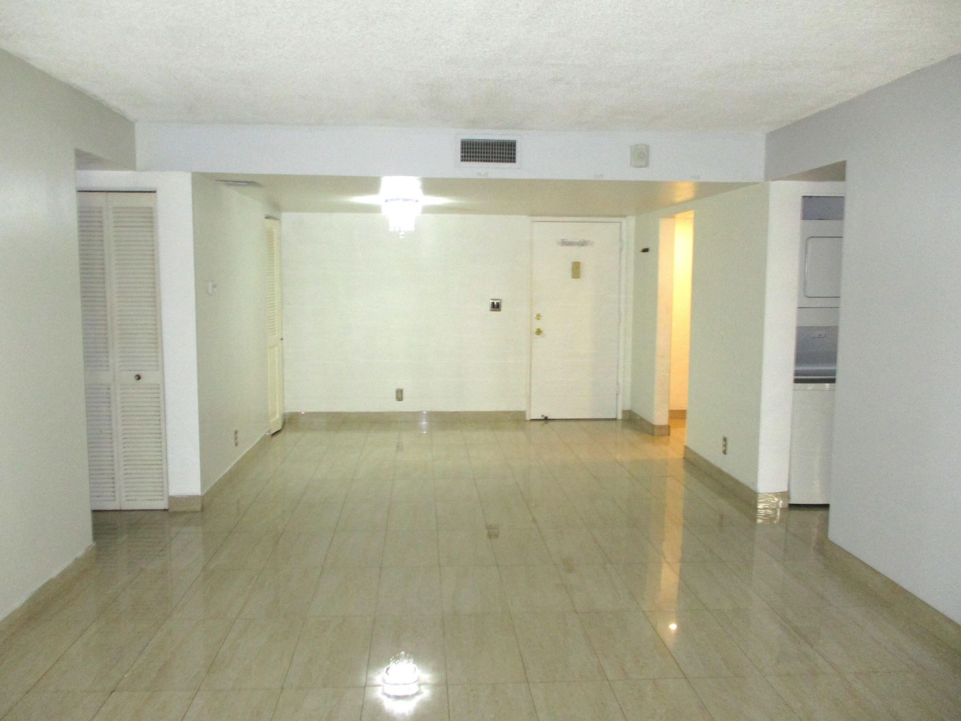 6751 N University Drive, Unit 320, Tamarac, FL 33321 Photo