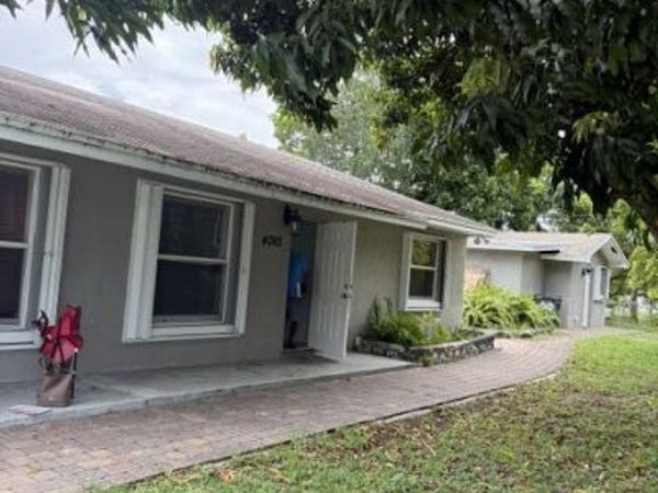 4063 Belle Road, Unit B, Lake Worth Beach, FL 33461