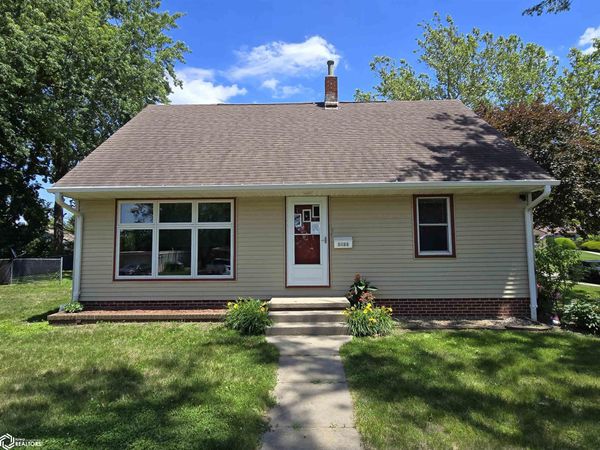 1011 Crest Drive, Creston, IA 50801