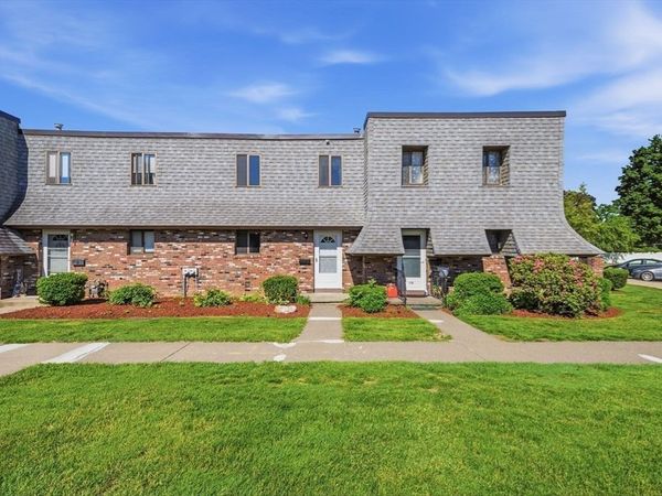 117 Beekman Drive, Unit 117, Agawam, MA 01001