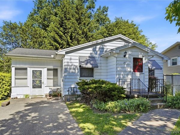 19 Shepard Avenue , Akron, NY 14001