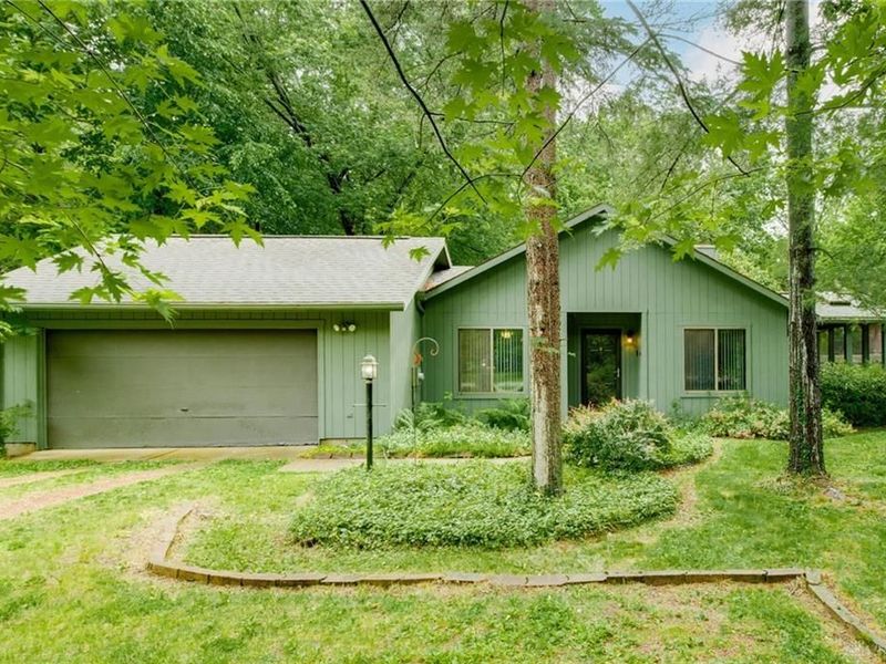 955 S High Street, Yellow Springs, OH 45387 Photo 1