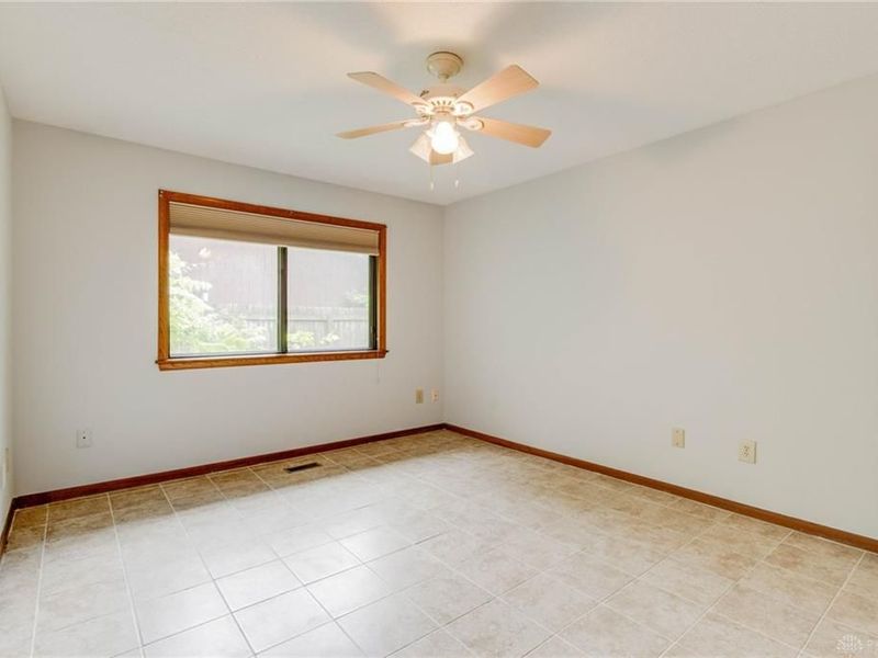 955 S High Street, Yellow Springs, OH 45387 Photo 10