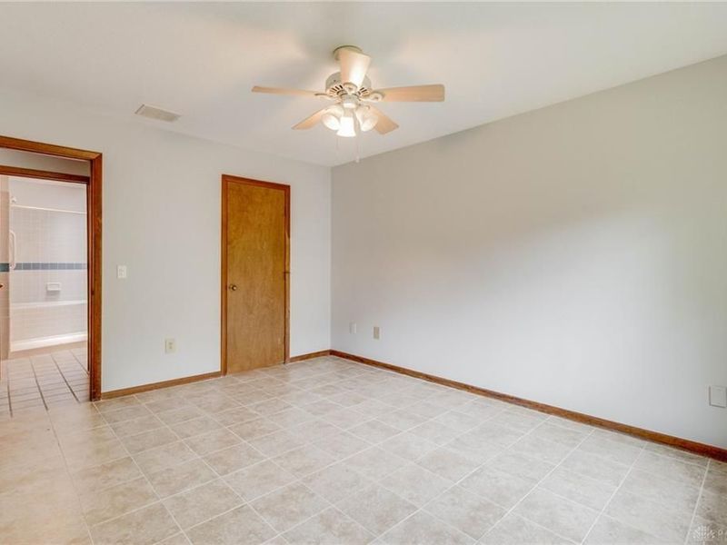 955 S High Street, Yellow Springs, OH 45387 Photo 11