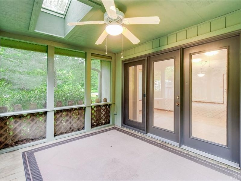 955 S High Street, Yellow Springs, OH 45387 Photo 19