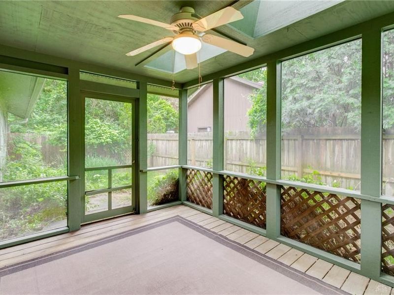 955 S High Street, Yellow Springs, OH 45387 Photo 21