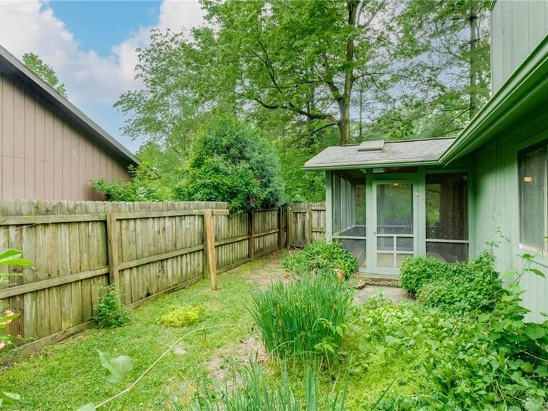 955 S High Street, Yellow Springs, OH 45387 Photo 26