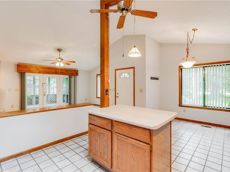 955 S High Street, Yellow Springs, OH 45387 Photo 7