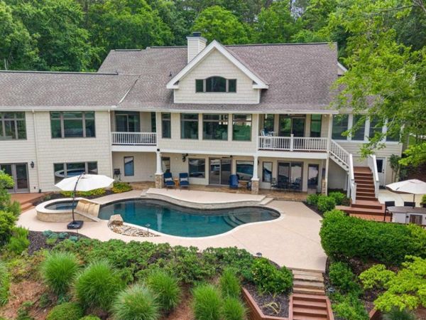 2541 Club Drive, Greensboro, GA 30642