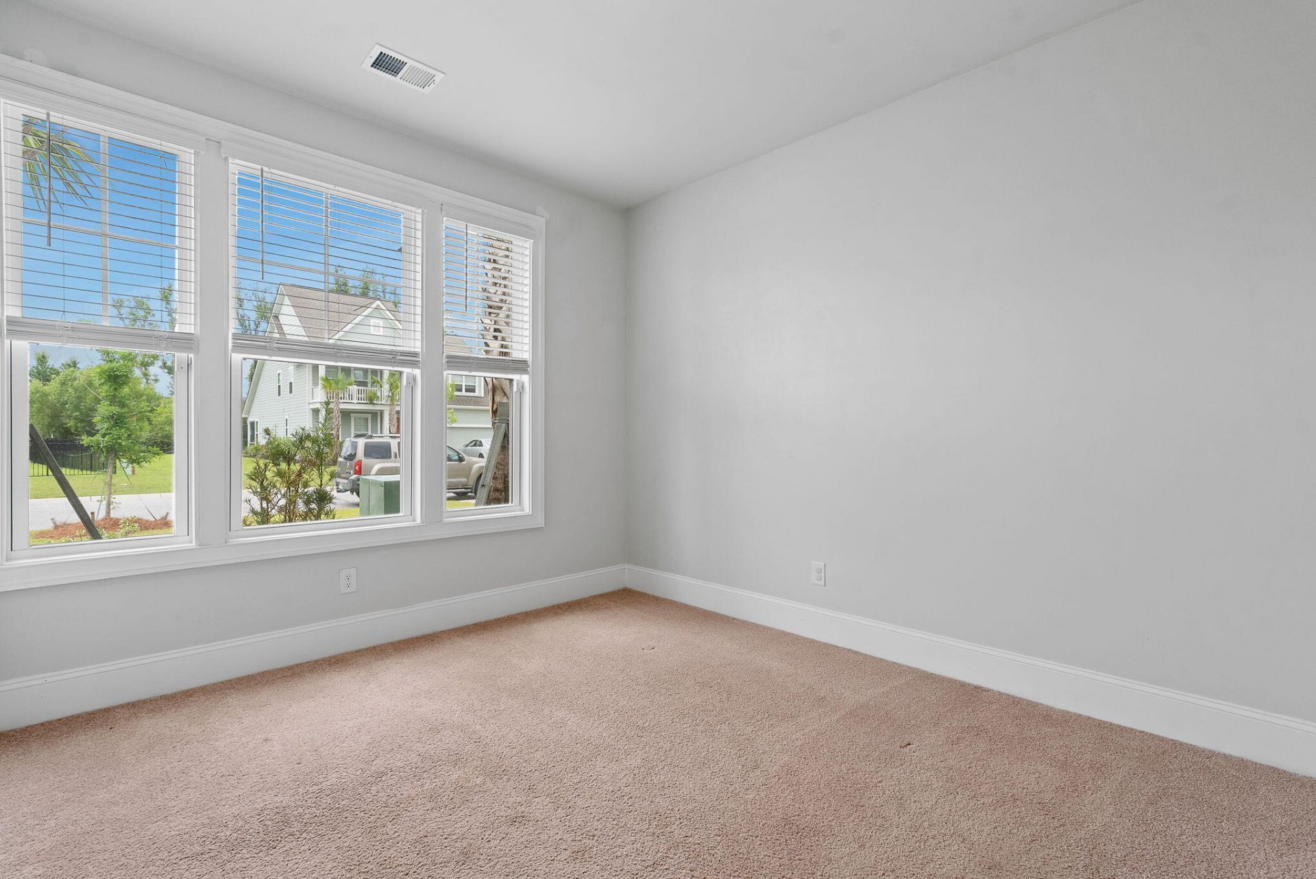 602 Chigwell Springs Lane Photo 16