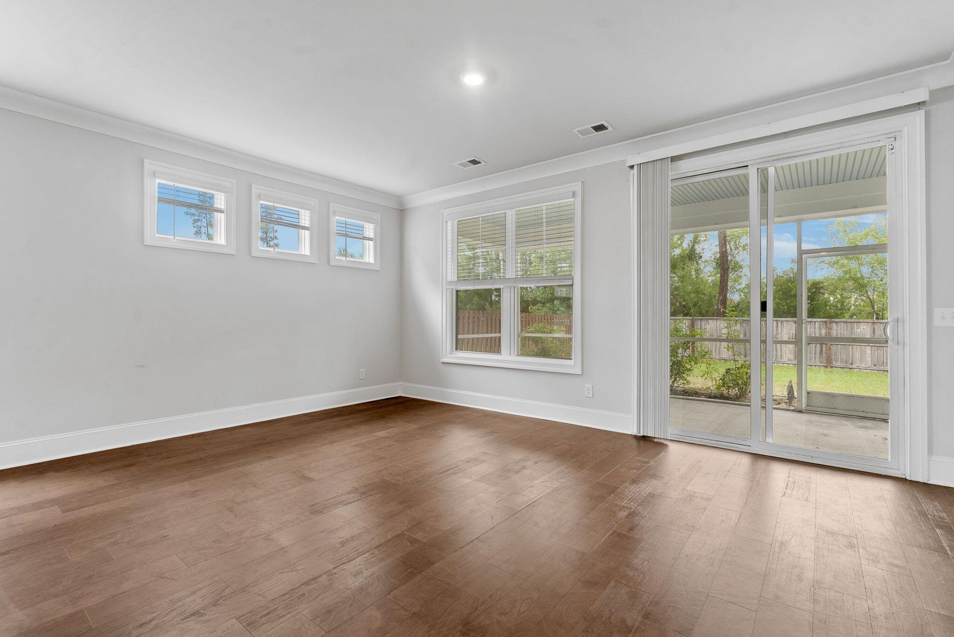 602 Chigwell Springs Lane Photo 9
