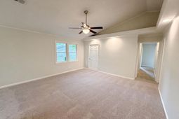 1820 Chantilly Drive  photo 4