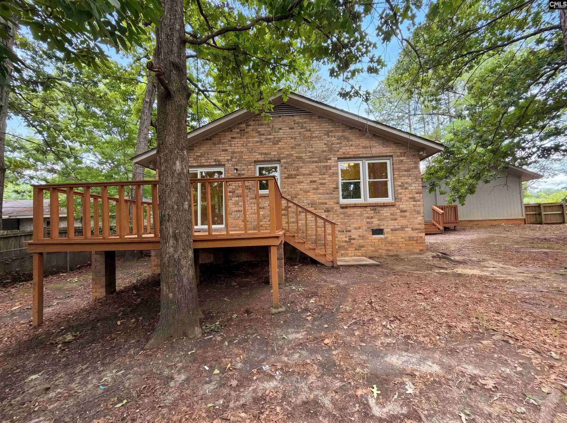 1820 Chantilly Drive  Photo 5