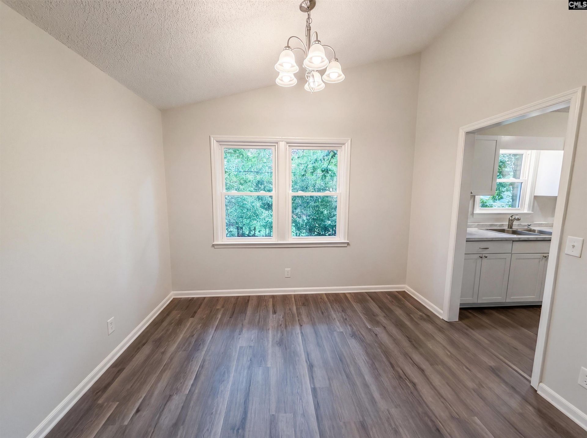 1820 Chantilly Drive  Photo 9
