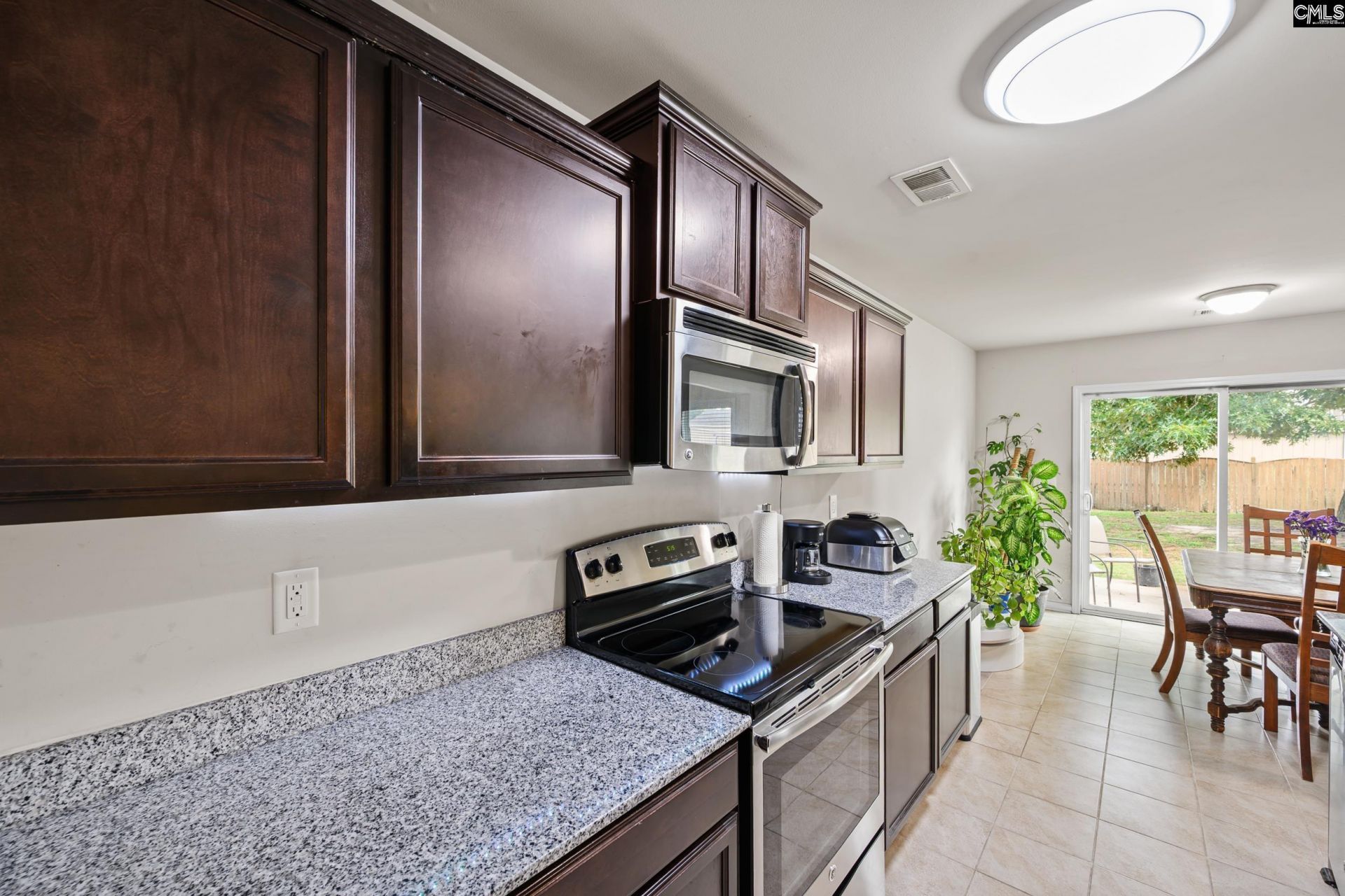 123 Castlefield Drive  Photo 11