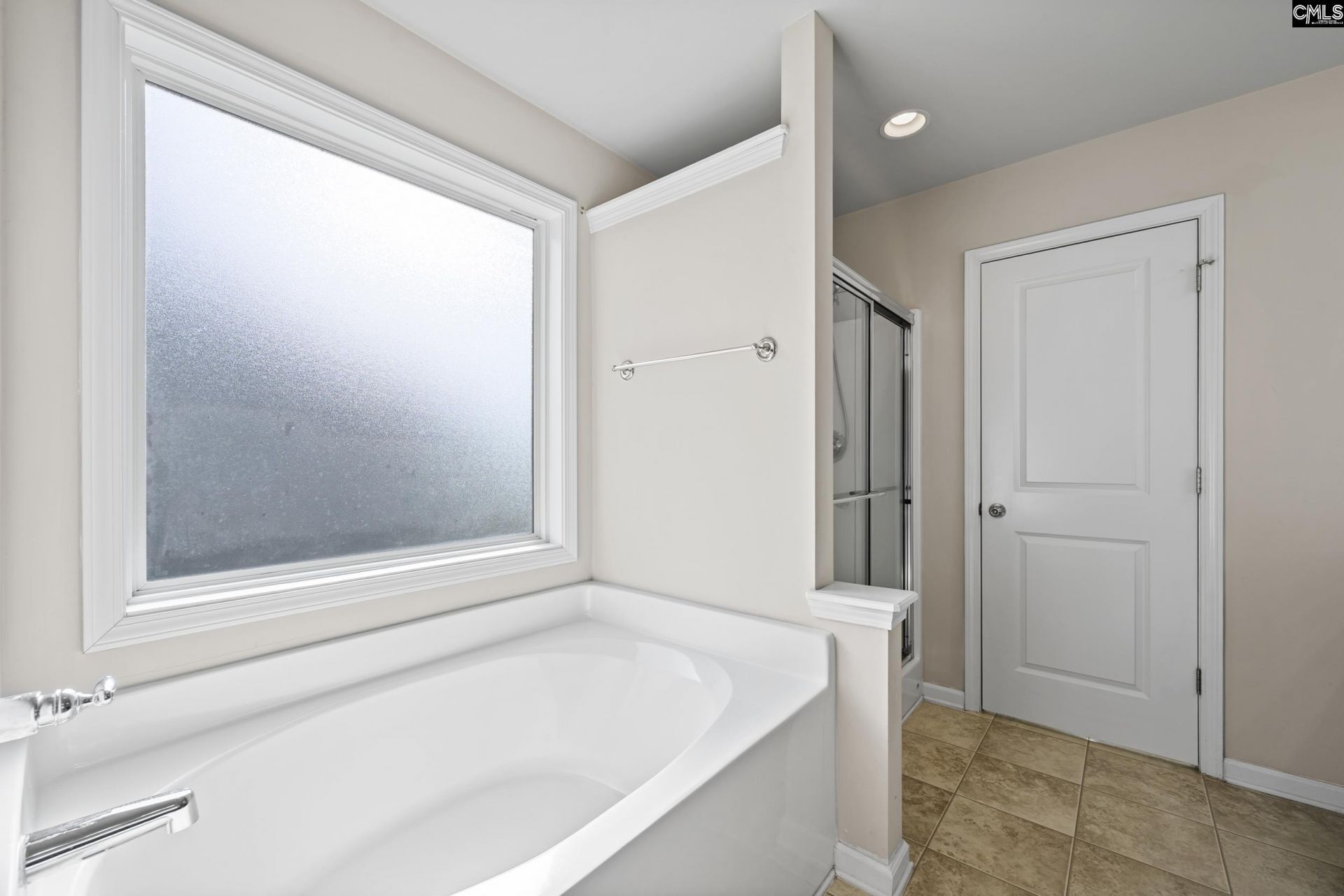 123 Castlefield Drive  Photo 23