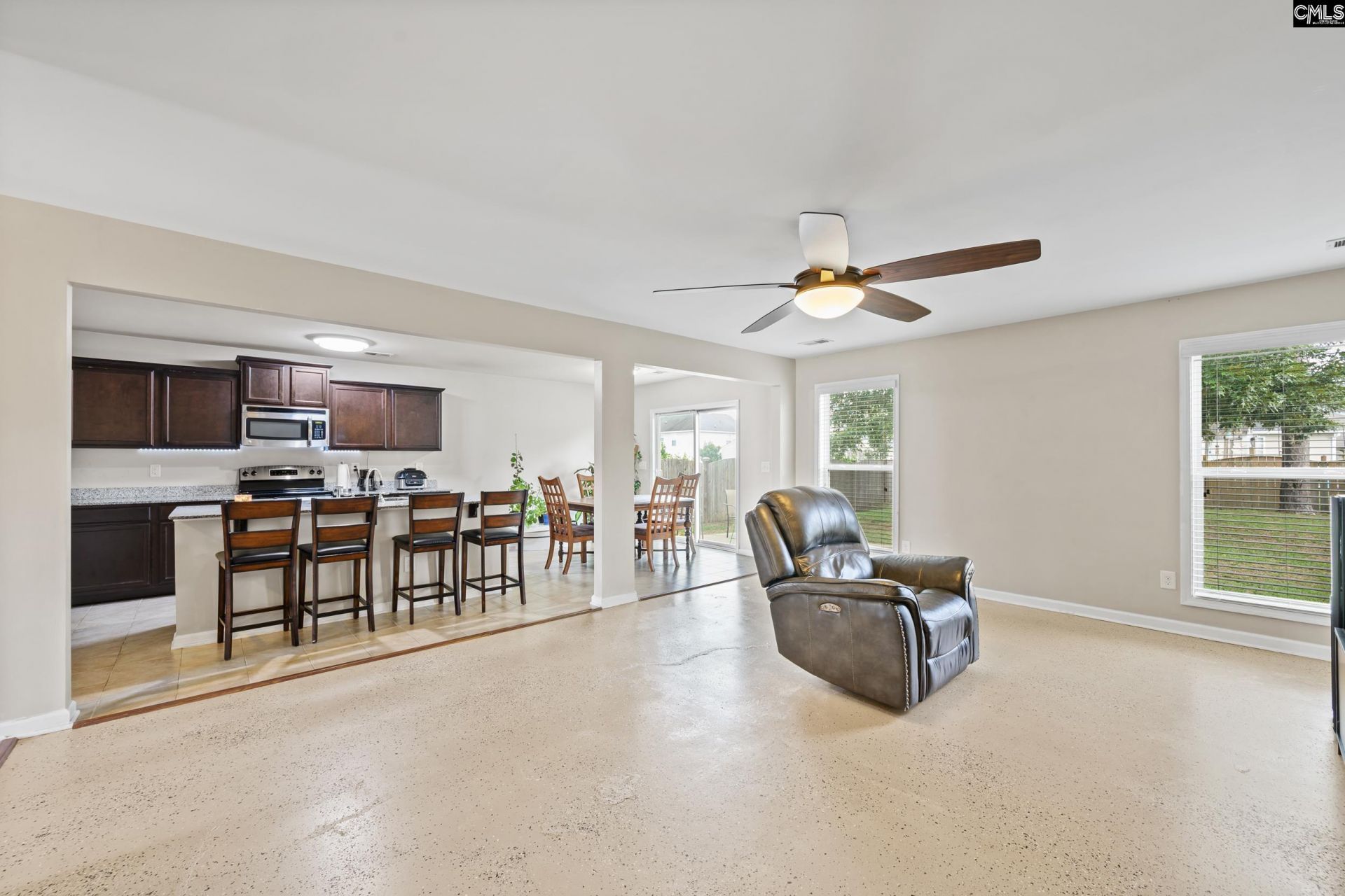 123 Castlefield Drive  Photo 7