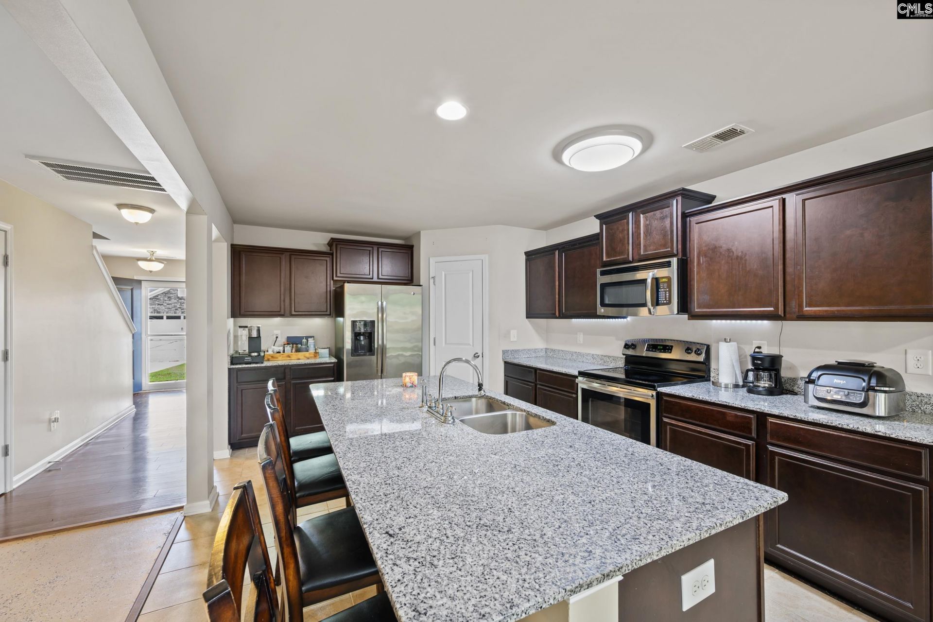 123 Castlefield Drive  Photo 9