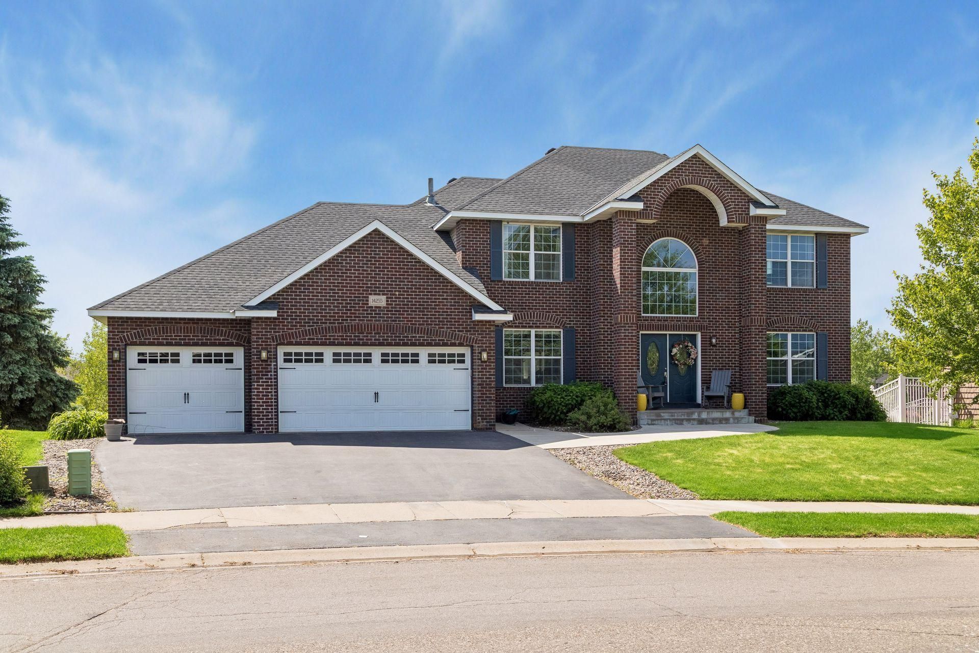14255 Footbridge Way , Apple Valley, MN 55124