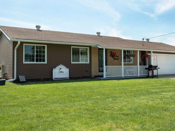 55 Bayou Drive, Nashua, IA 50658