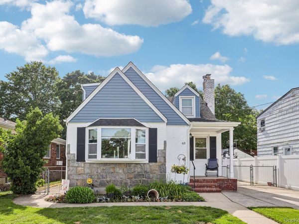 63 Kilburn Road S, West Hempstead, NY 11552
