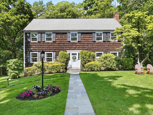 16 Old Farm Lane, Hartsdale, NY 10530