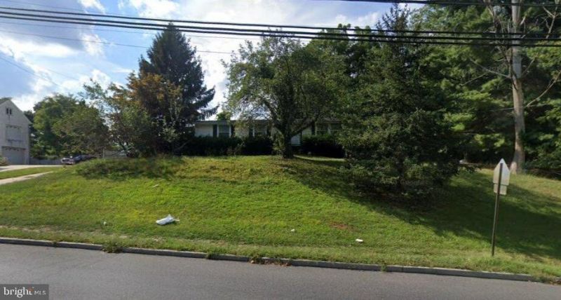 704 Laurel Road, Lindenwold, NJ 08021 Main Photo