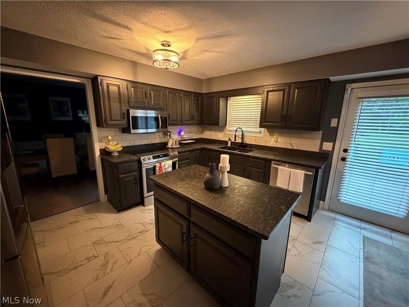 8120 Daventree Drive, Brecksville, OH 44141 Photo 9