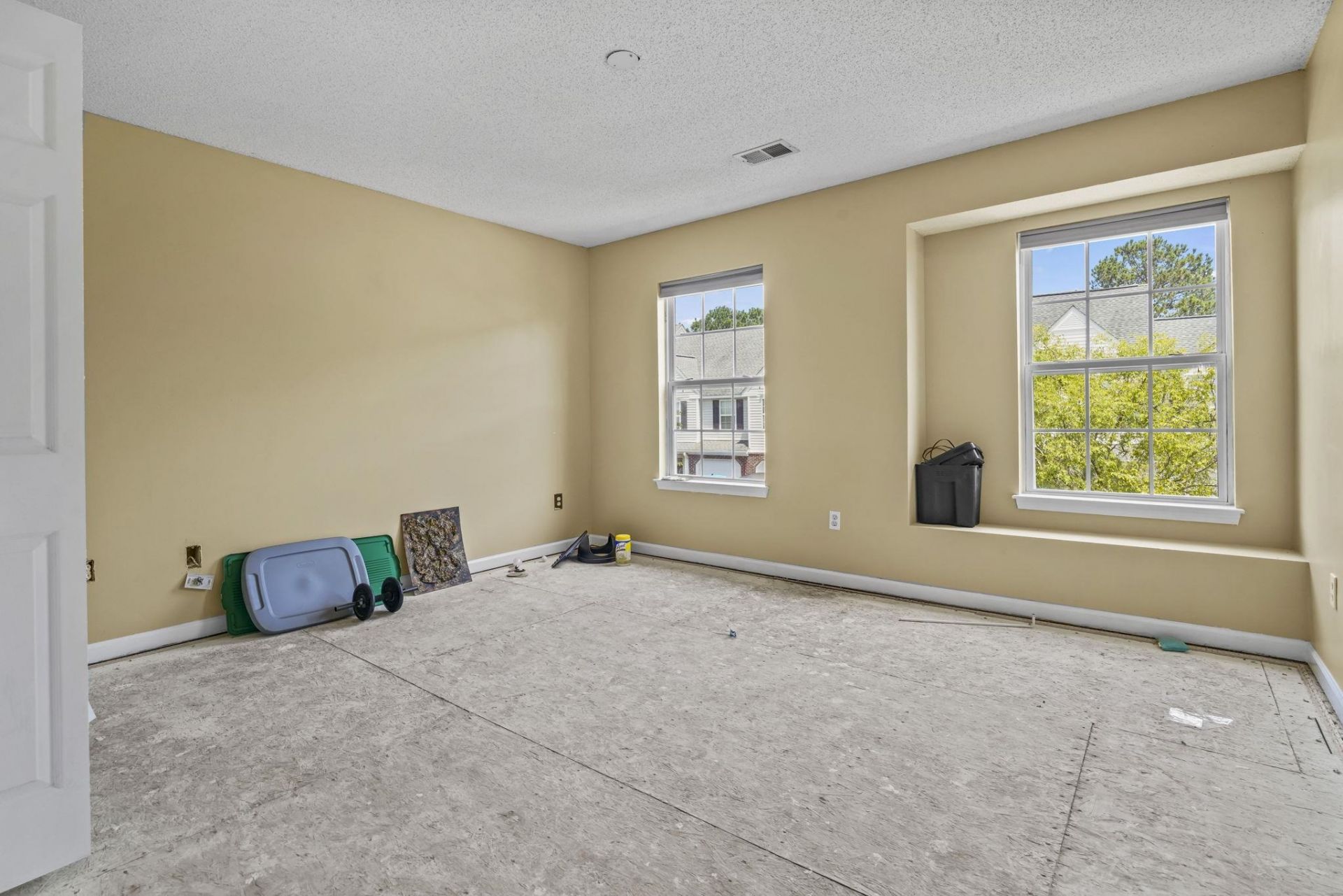 147 Wimbledon Way  Photo 20