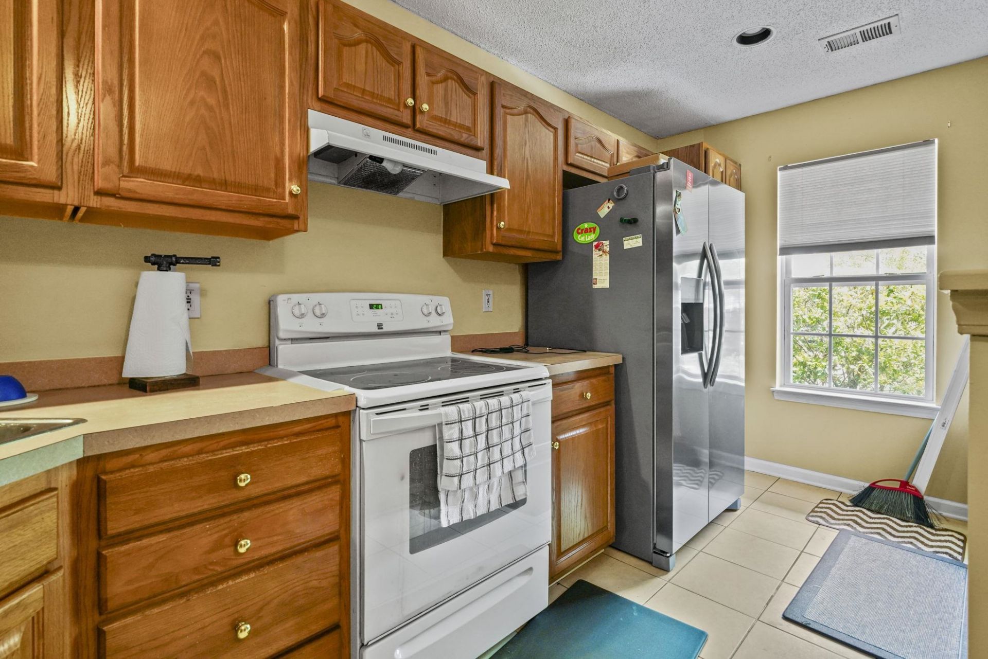 147 Wimbledon Way  Photo 9