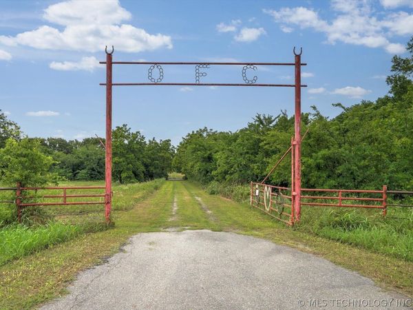 4631 W 113th Street North , Sperry, OK 74073