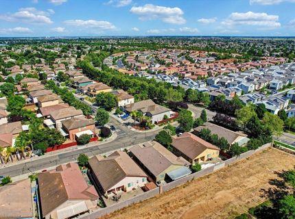 4509 Blossom Ranch Dr, Elk Grove, CA 95757 Photo