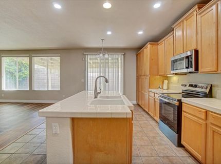 4509 Blossom Ranch Dr, Elk Grove, CA 95757 Photo