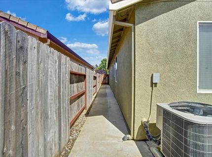 4509 Blossom Ranch Dr, Elk Grove, CA 95757 Photo