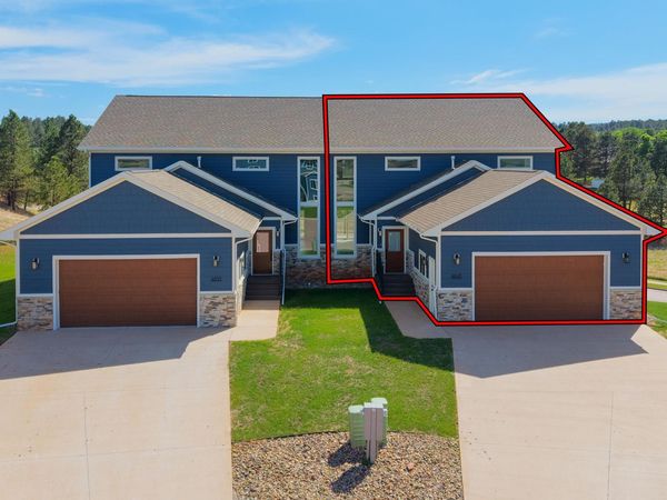 4643 WICKHAM CT, Rapid City, SD 57702