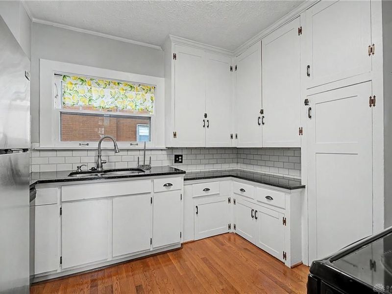 242 Lonsdale Avenue, Oakwood, OH 45419 Photo 13