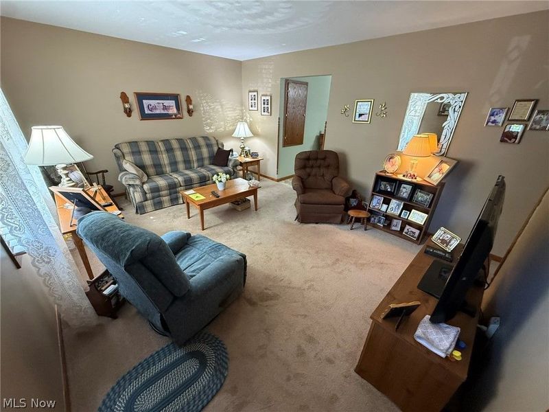 441 Esther Court NW, New Philadelphia, OH 44663 Photo 4