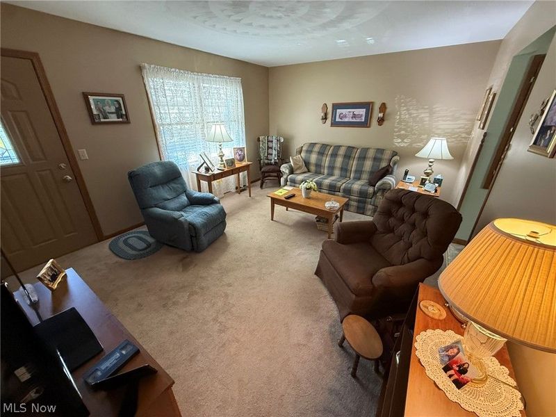 441 Esther Court NW, New Philadelphia, OH 44663 Photo 5