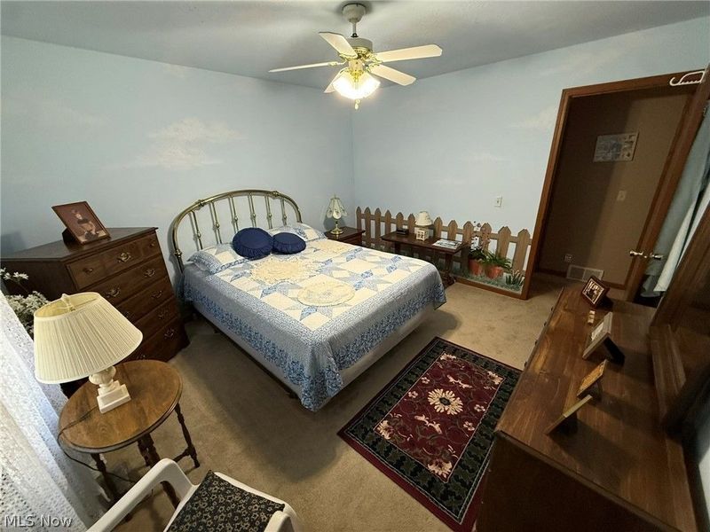 441 Esther Court NW, New Philadelphia, OH 44663 Photo 9