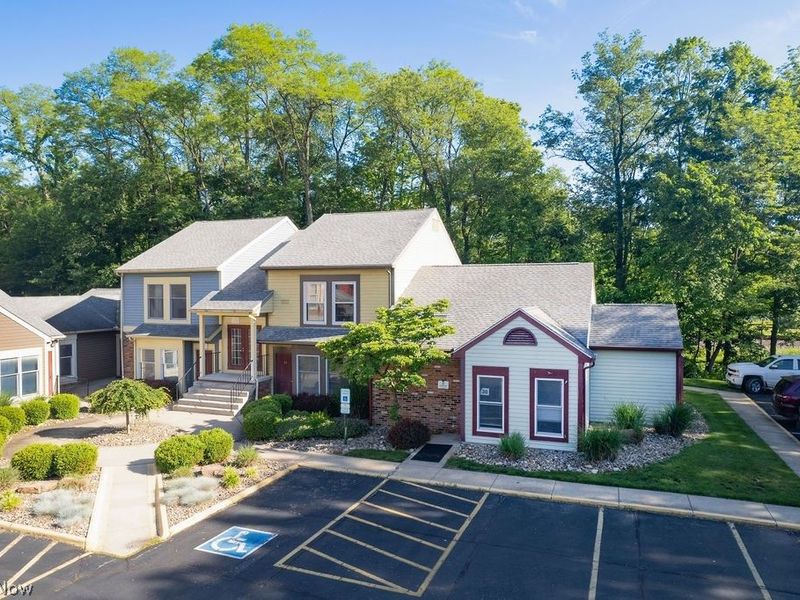 30 Munroe Falls Avenue, Munroe Falls, OH 44262 Photo 2