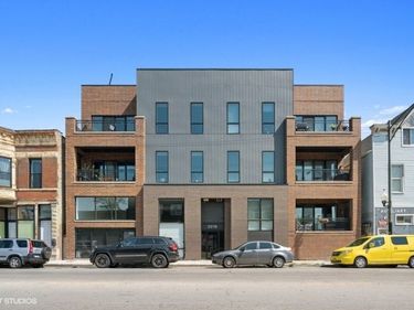 3016 W BELMONT Avenue , Unit 2W, Chicago, IL 60618