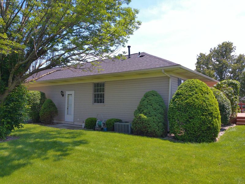 6 Melrose Place, New Bremen, OH 45869 Photo 4