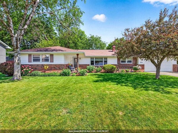 3320 CRESTVIEW DRIVE, Appleton, WI 54915