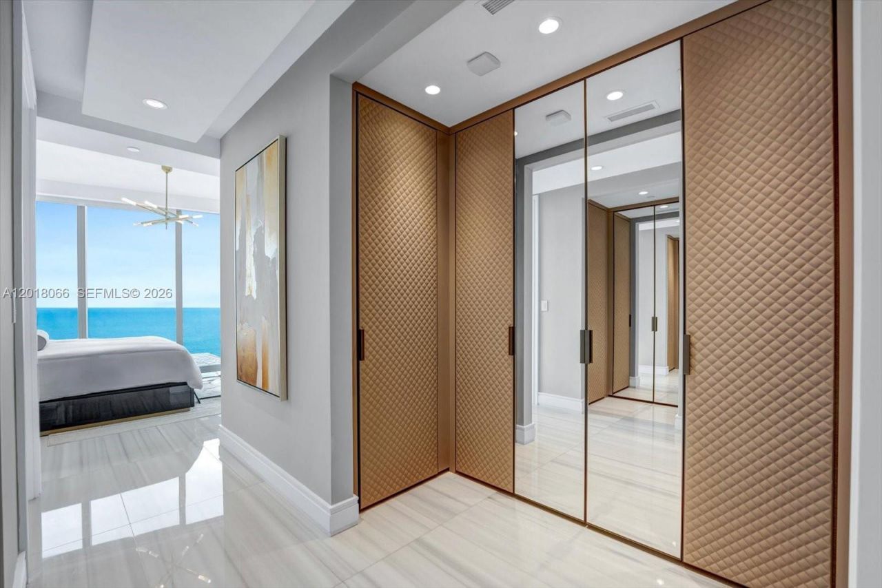 17901 Collins Ave , Unit 2704, Sunny Isles Beach, FL 33160 Photo