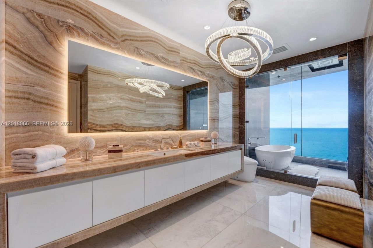 17901 Collins Ave , Unit 2704, Sunny Isles Beach, FL 33160 Photo