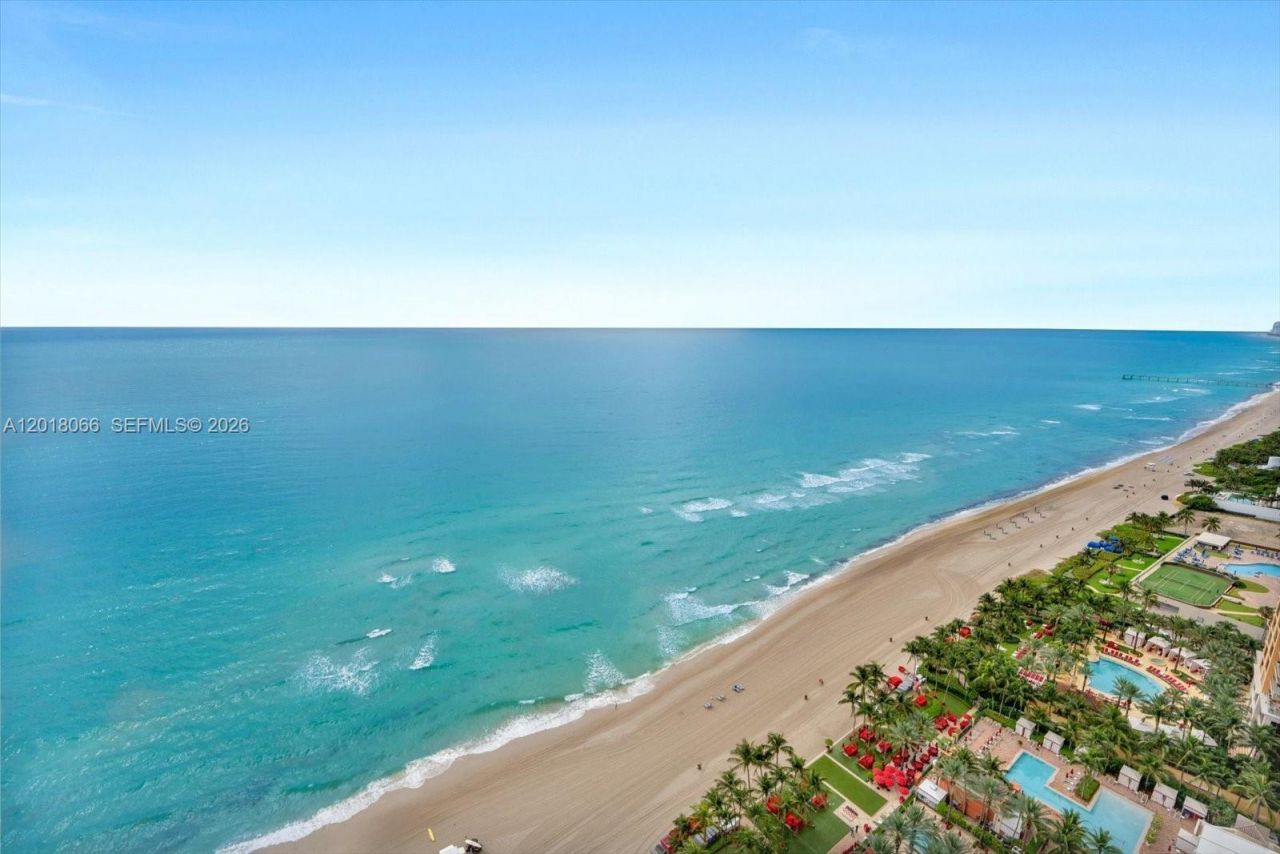 17901 Collins Ave , Unit 2704, Sunny Isles Beach, FL 33160 Photo