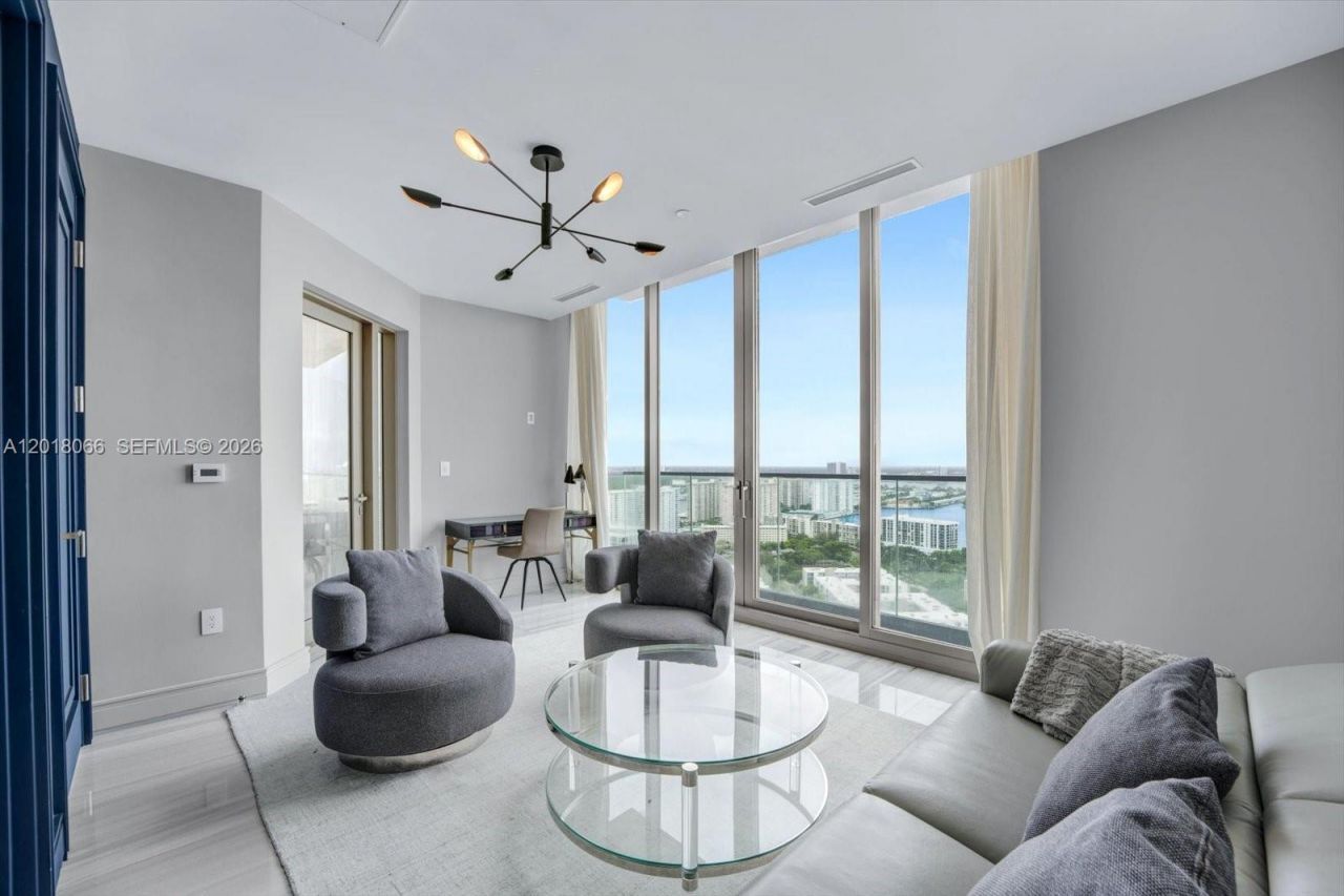 17901 Collins Ave , Unit 2704, Sunny Isles Beach, FL 33160 Photo